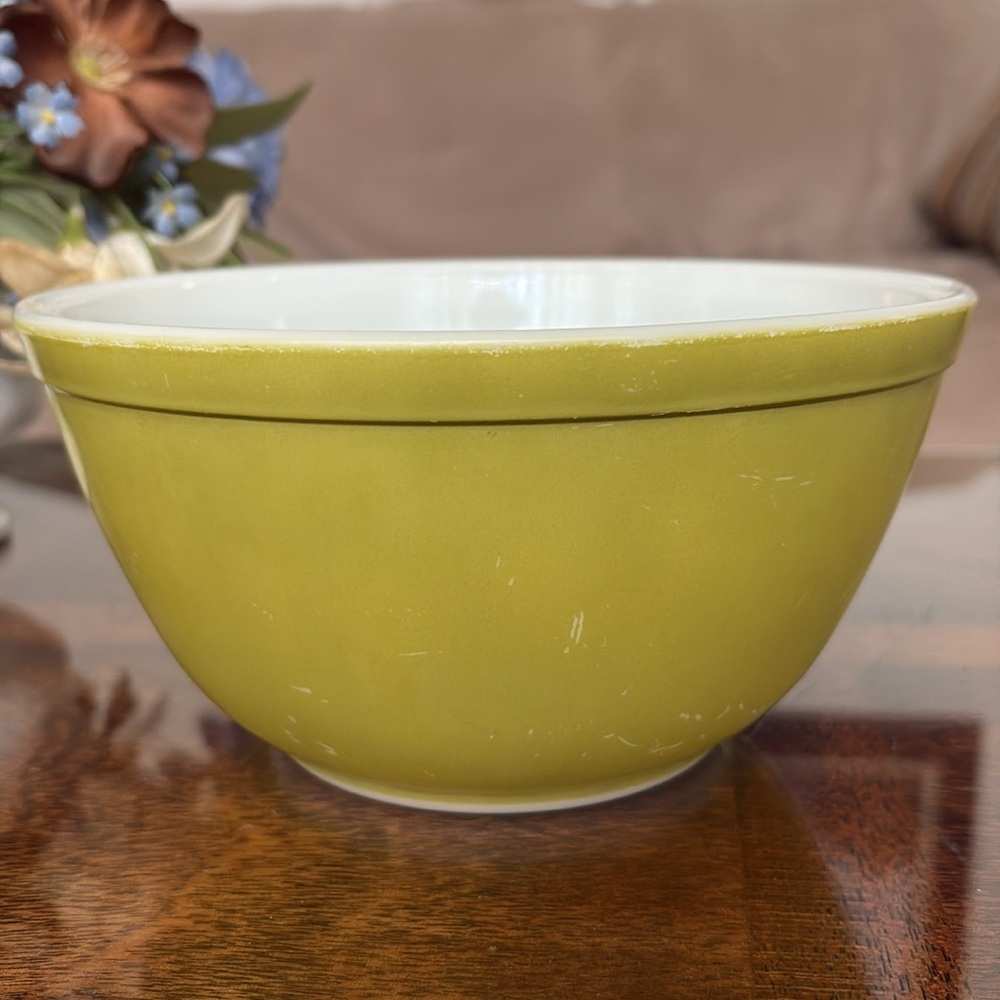 PYREX 402 Mixing Nesting Bowl Olive Green Verde Vintage 1 1/2 qt Quart Ovenware